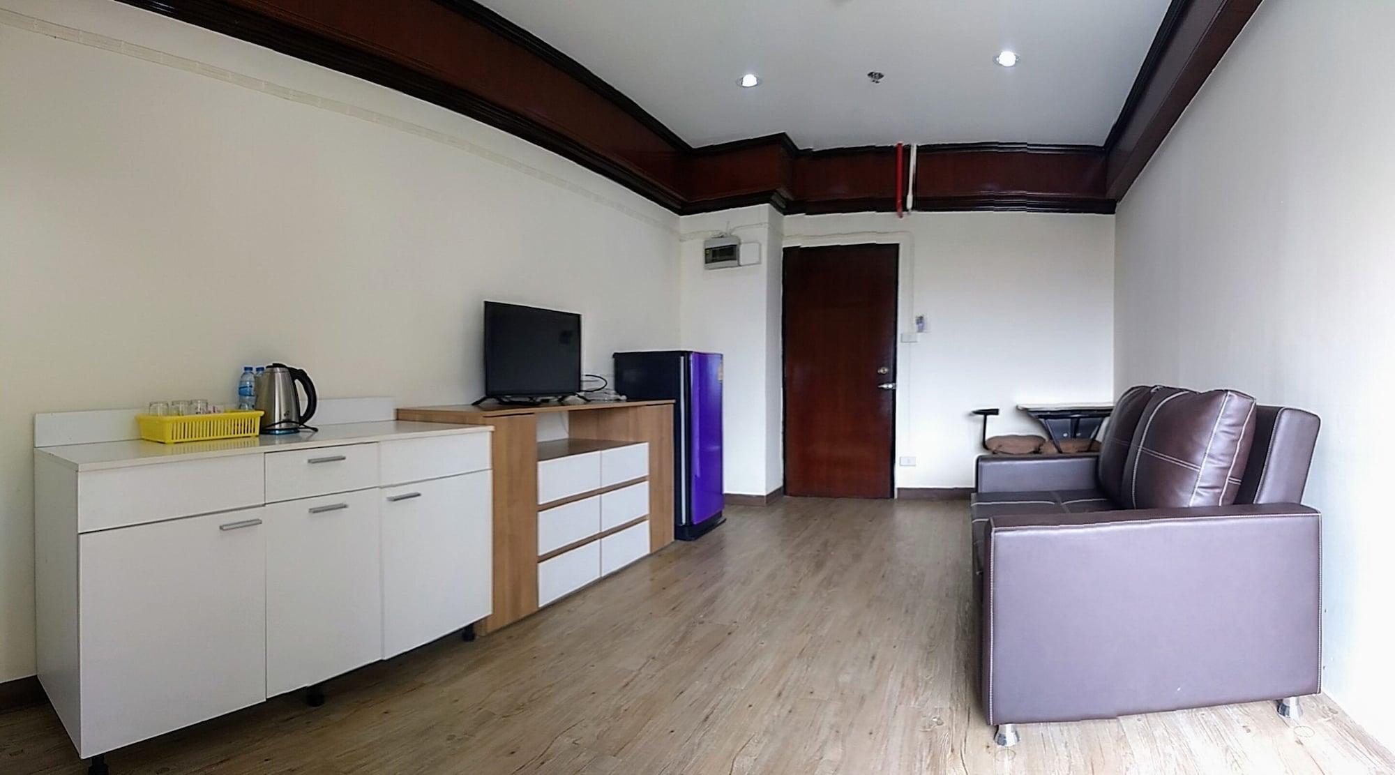 Komol Residence Bangkok Extérieur photo