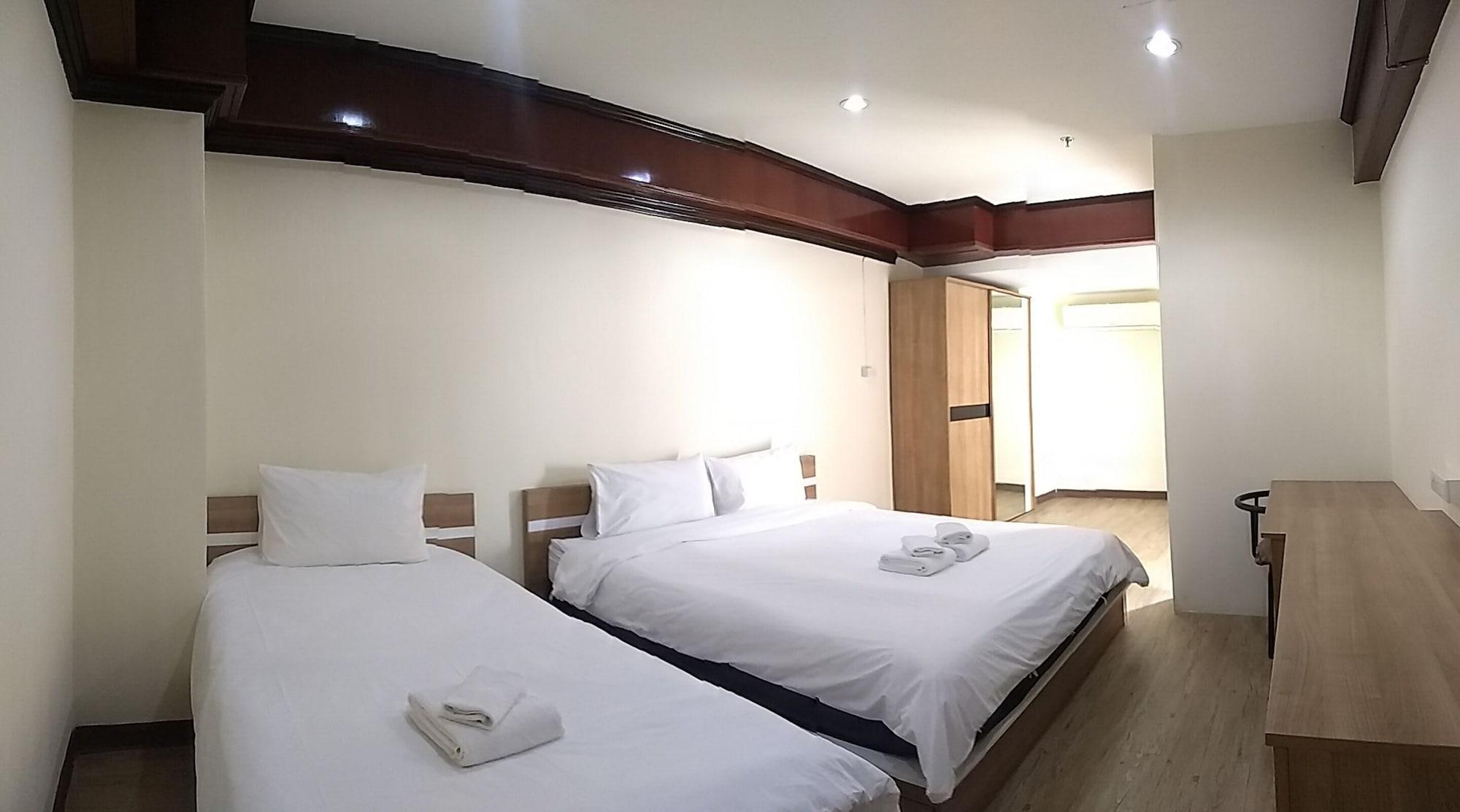 Komol Residence Bangkok Extérieur photo