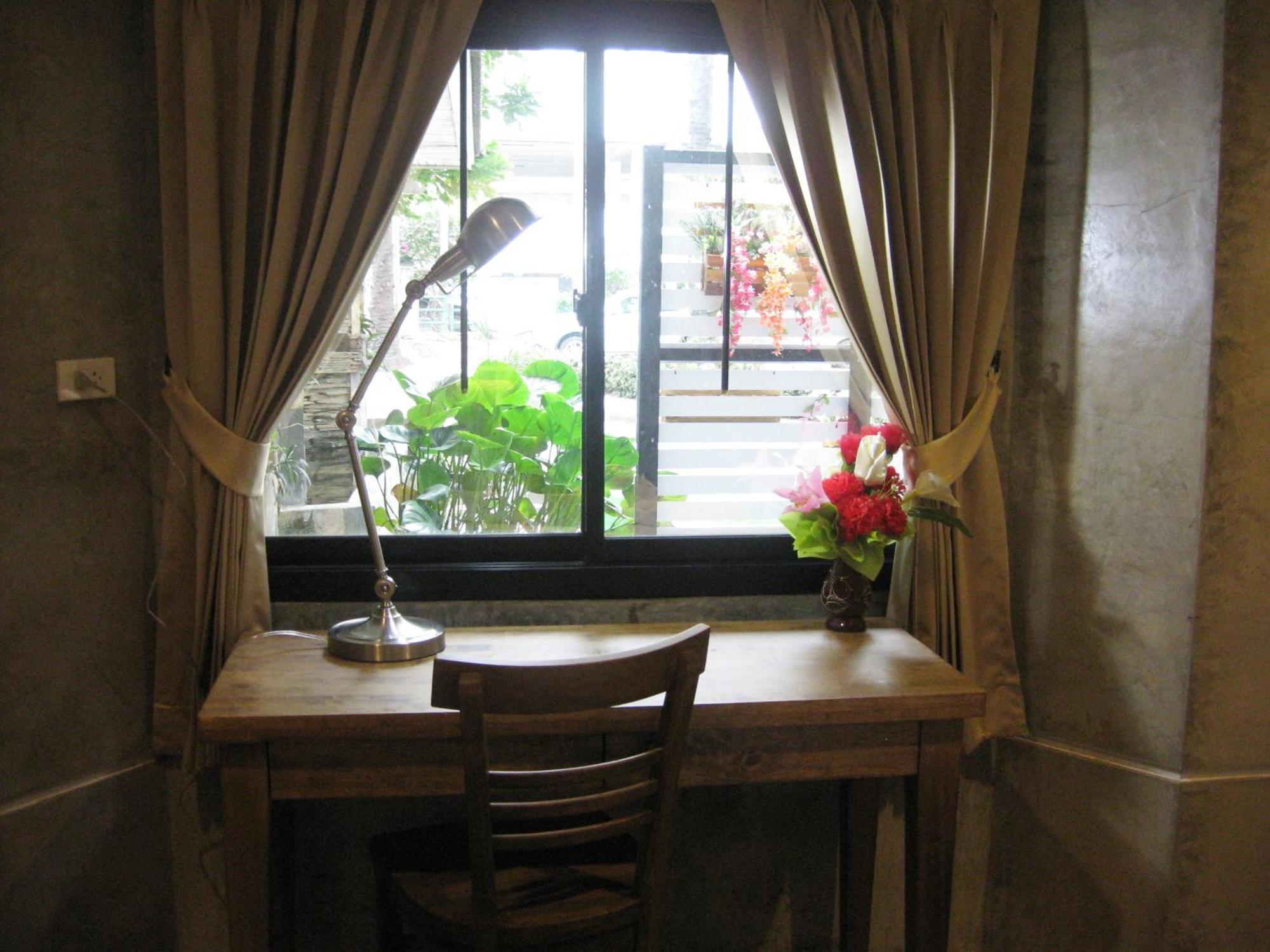 Komol Residence Bangkok Extérieur photo