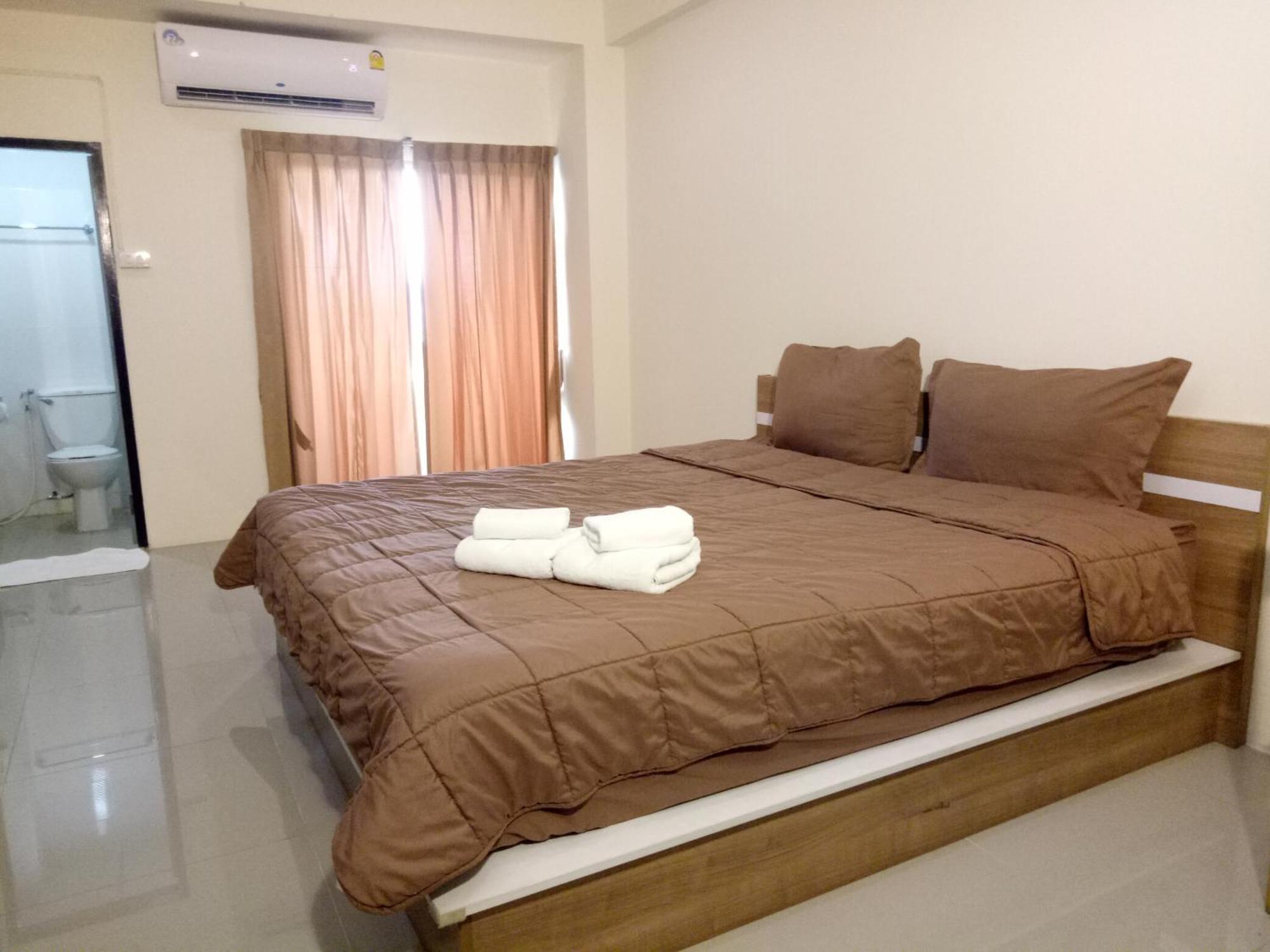 Komol Residence Bangkok Extérieur photo