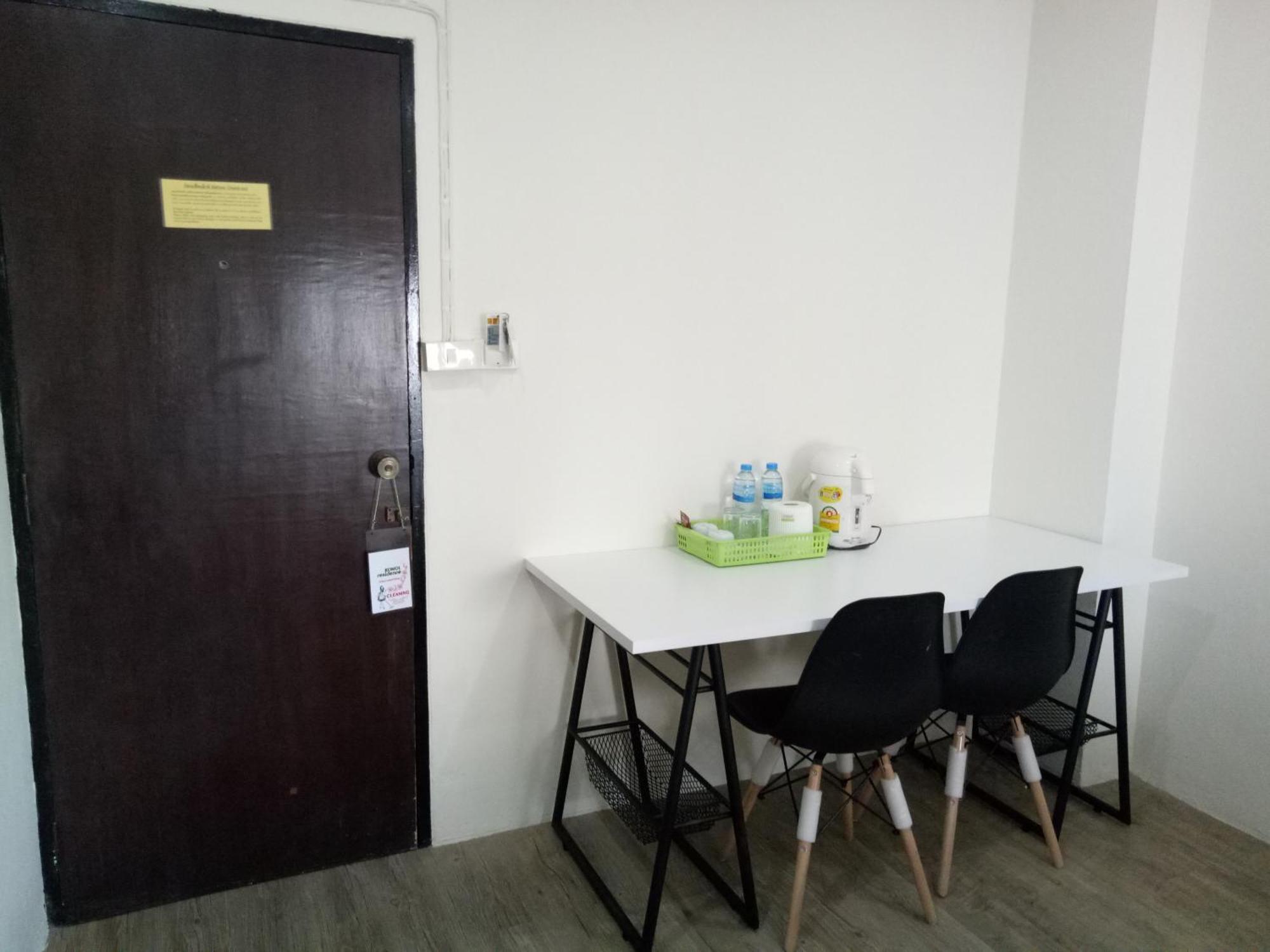 Komol Residence Bangkok Extérieur photo